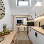 23 Smart Villa