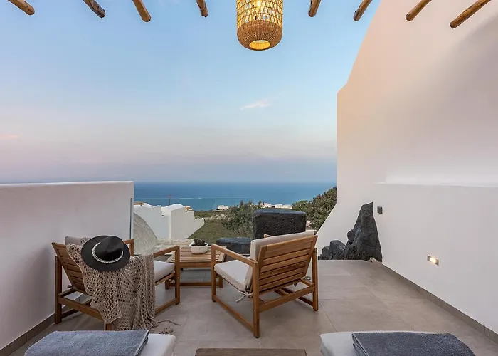 23 Smart Villa Imerovigli (Santorini)